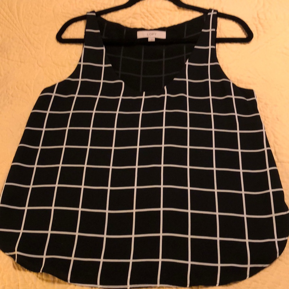 Loft scoop neck black and white-sleeveless, fully lined polyester top, size S